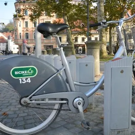 Greenslo Apartman